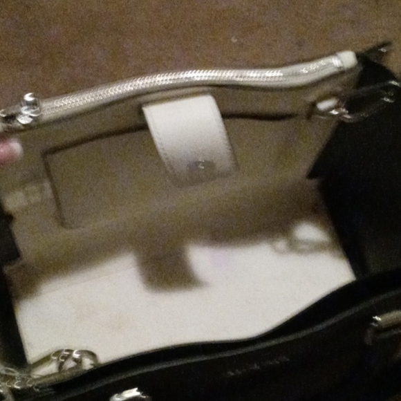 Calvin klein purse - Picture 2 of 4